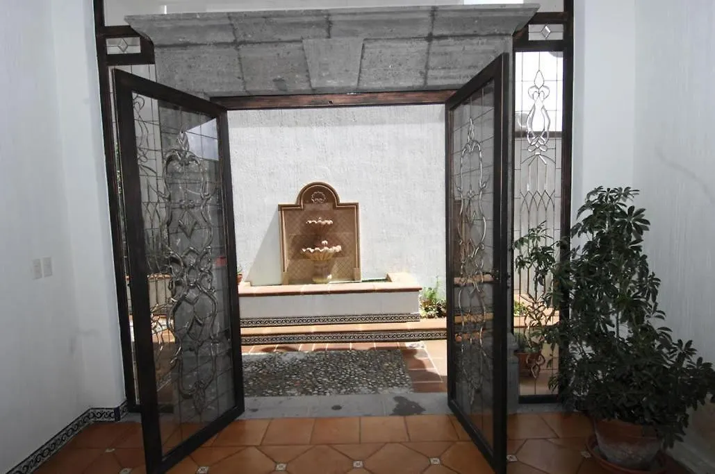 Hotelito "Casa Dionisio"-1